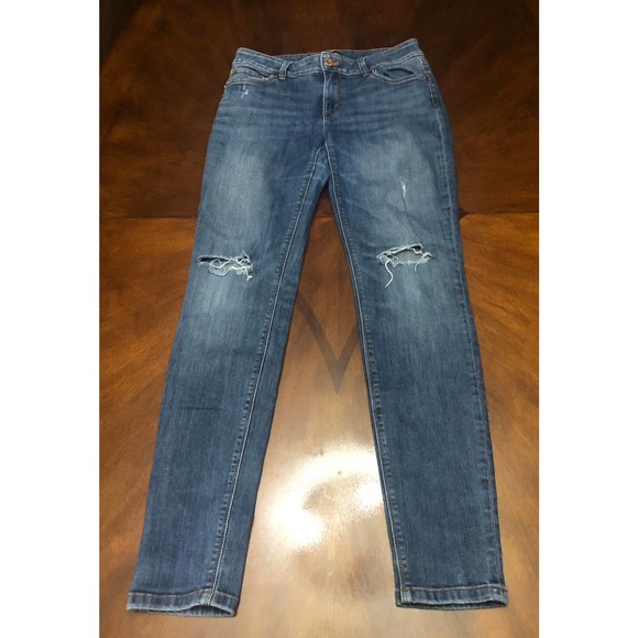 White House Black Market Denim - WHBM White House Black Market Skimmer Distressed Jeans - Size 4